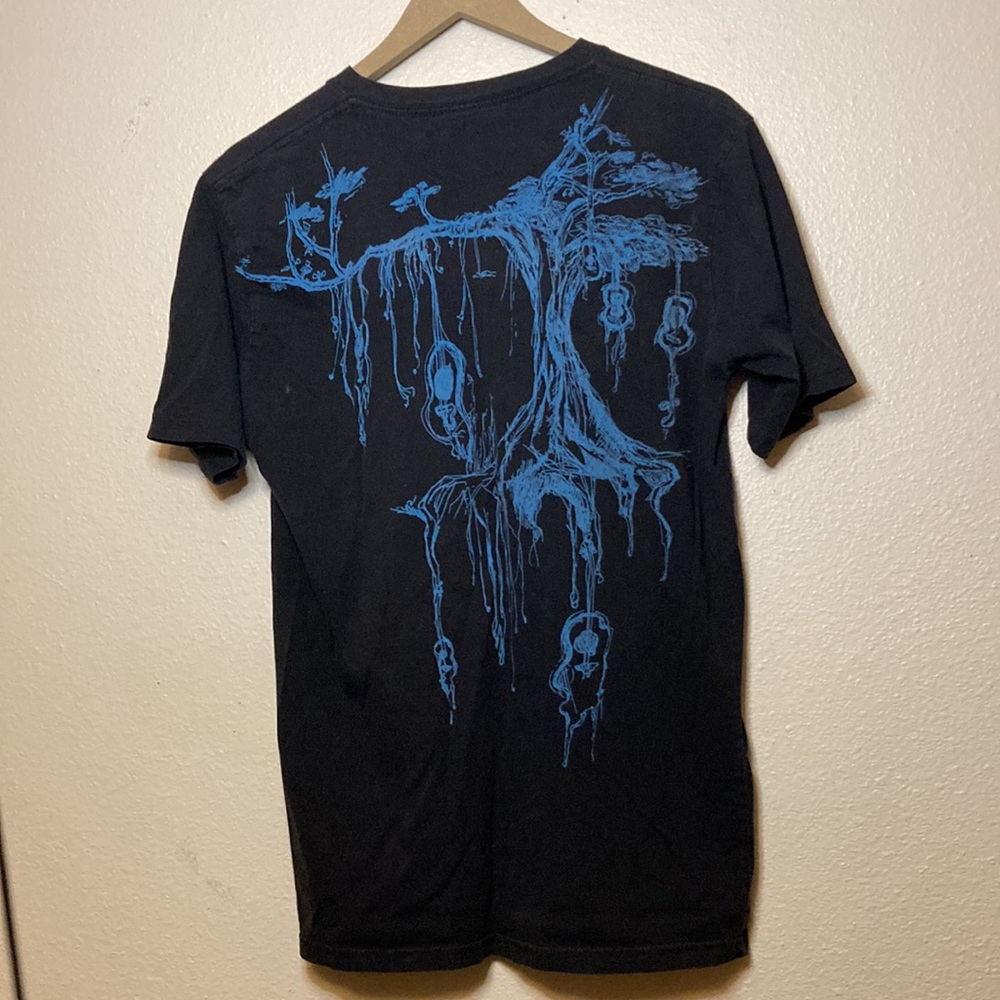 Viridian violin painting T-shirt